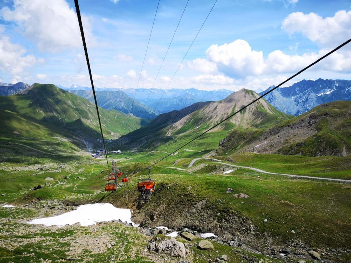 Piz Ot Hotel Самнаун Екстериор снимка